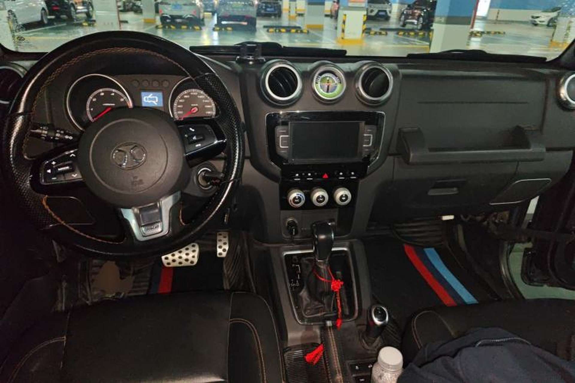 Used BAIC Off-Road BJ40 2016 40L 2.3T Automatic All-Wheel Drive Premium Edition Center Console