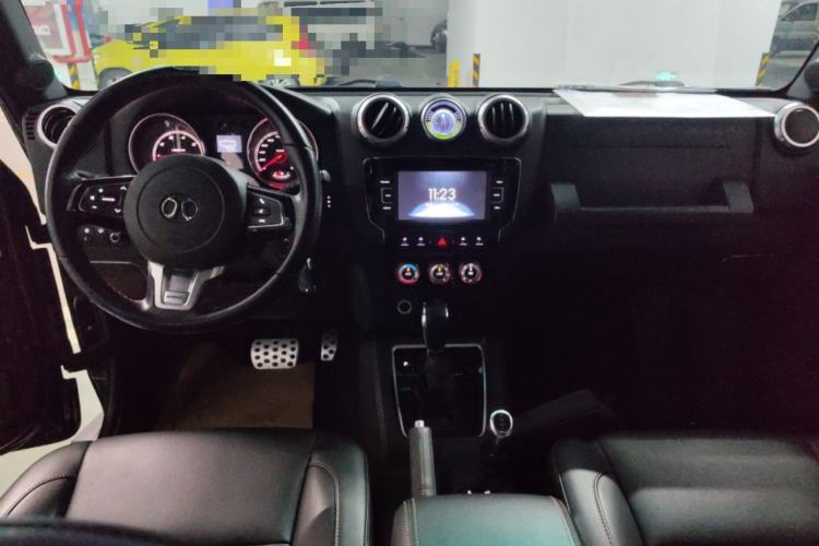 Used BAIC Off-Road BJ40 2016 40L 2.3T Automatic All-Wheel Drive Premium Edition Center Console