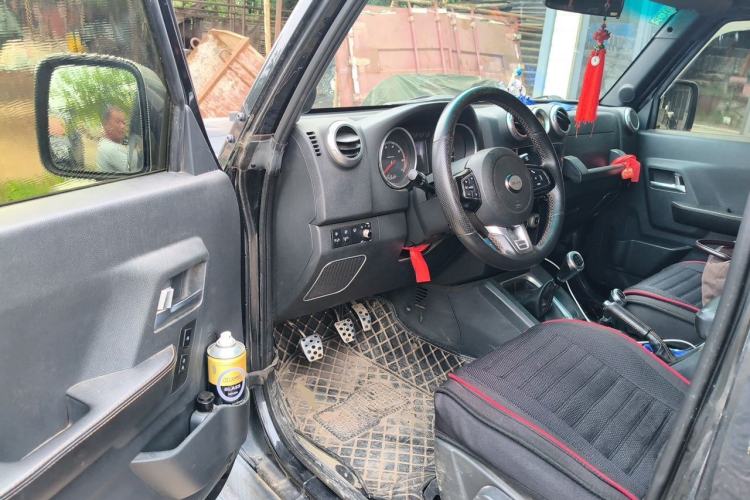 Used BAIC Off-Road BJ40 2016 40L 2.0T Manual All-Wheel Drive Prestige Edition Driver Seat