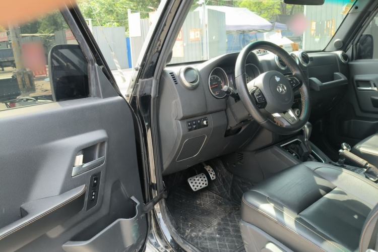 Used BAIC Off-Road BJ40 2016 40L 2.3T Automatic All-Wheel Drive Premium Edition Driver Seat