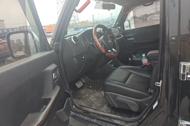 Used BAIC Off-Road BJ40 2016 40L 2.3T Automatic All-Wheel Drive Premium Edition Driver Seat