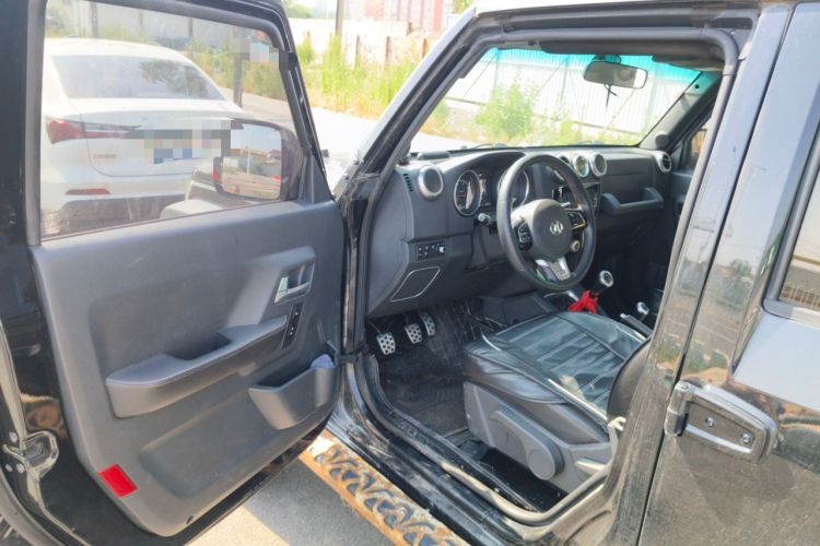 Used BAIC Off-Road BJ40 2016 40L 2.0T Manual All-Wheel Drive Prestige Edition Driver Seat
