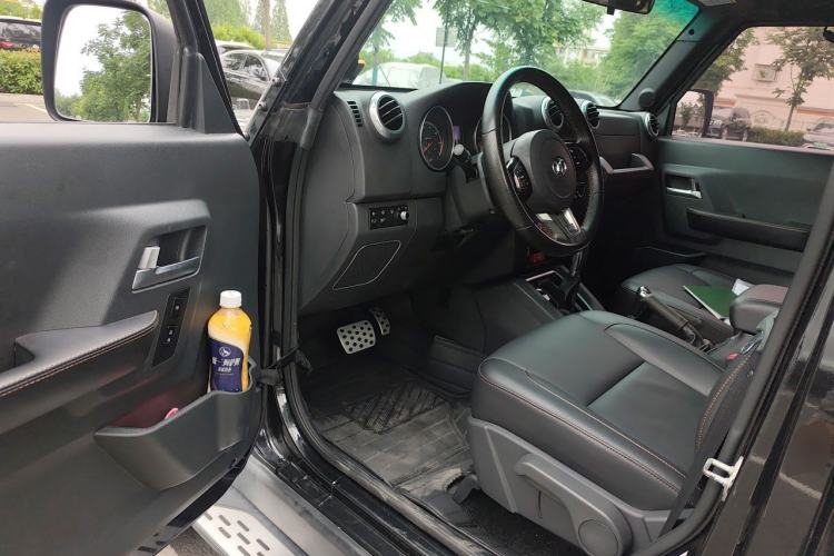 Used BAIC Off-Road BJ40 2016 40L 2.3T Automatic All-Wheel Drive Premium Edition Driver Seat