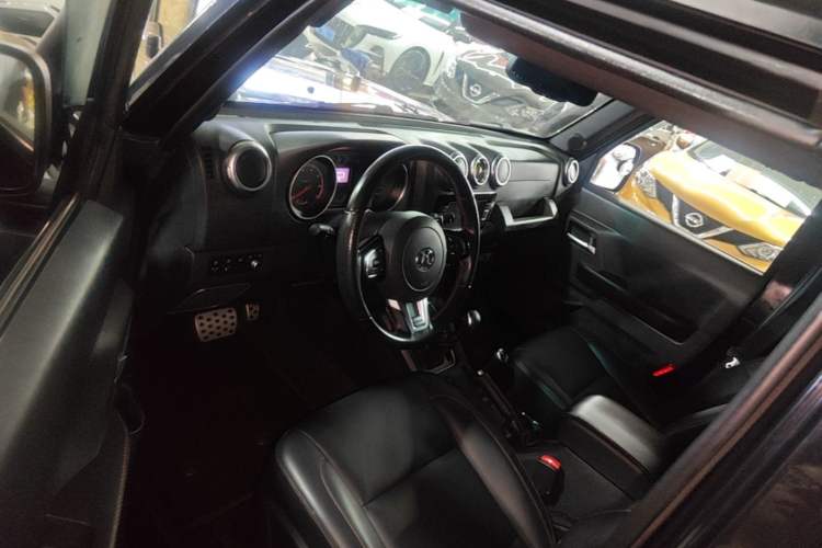 Used BAIC Off-Road BJ40 2016 40L 2.3T Automatic All-Wheel Drive Premium Edition Driver Seat