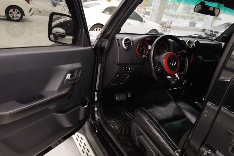 Used BAIC Off-Road BJ40 2016 40L 2.3T Automatic All-Wheel Drive Premium Edition Driver Seat