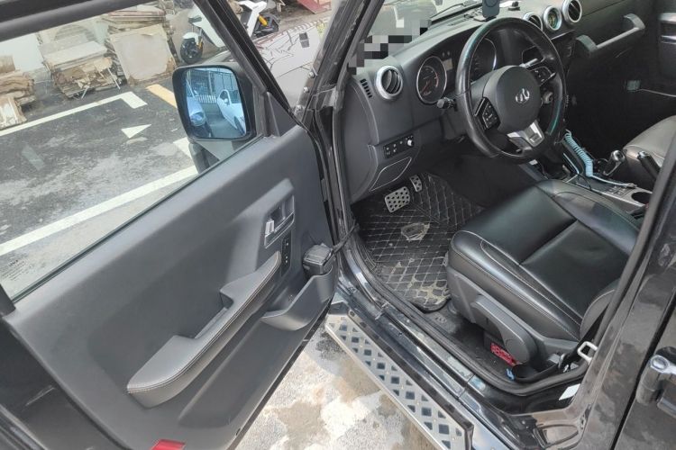 Used BAIC Off-Road BJ40 2016 40L 2.3T Automatic All-Wheel Drive Premium Edition Driver Seat