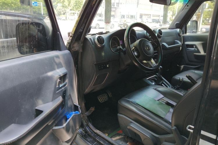 Used BAIC Off-Road BJ40 2016 40L 2.3T Automatic All-Wheel Drive Premium Edition Driver Seat