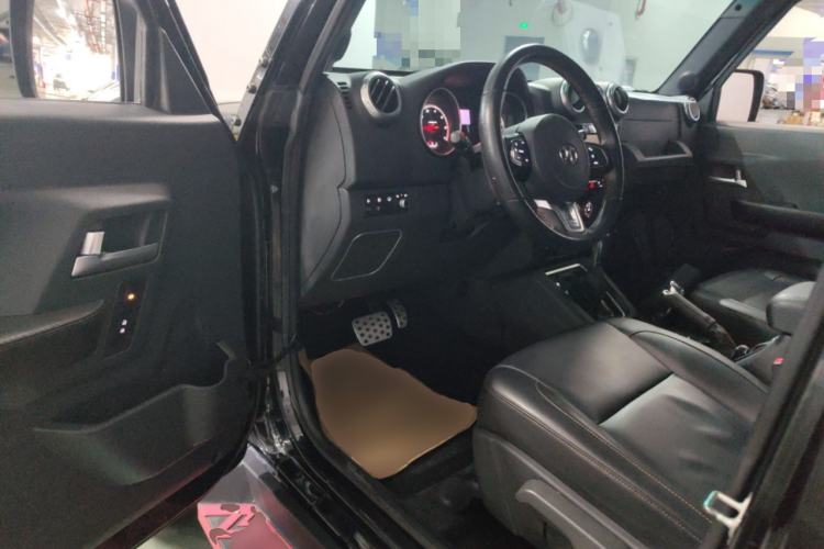 Used BAIC Off-Road BJ40 2016 40L 2.3T Automatic All-Wheel Drive Premium Edition Driver Seat