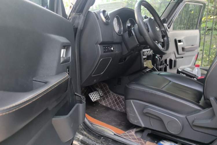 Used BAIC Off-Road BJ40 2016 40L 2.3T Automatic All-Wheel Drive Premium Edition Driver Seat