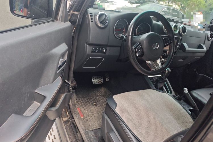 Used BAIC Off-Road BJ40 2016 40L 2.3T Automatic All-Wheel Drive Premium Edition Driver Seat