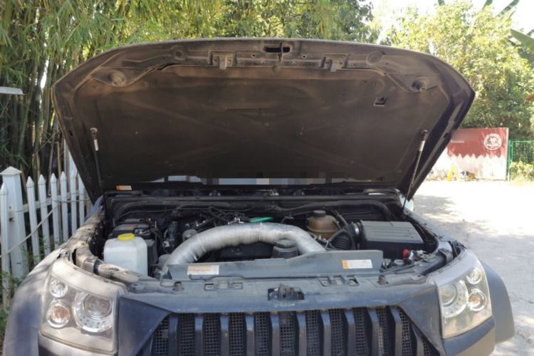 Used BAIC Off-Road BJ40 2016 40L 2.3T Automatic All-Wheel Drive Premium Edition Engine Bay