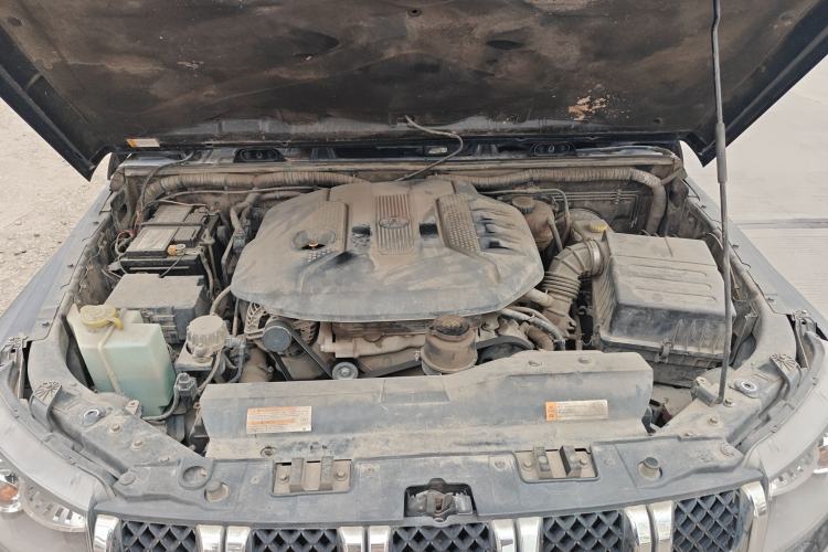 Used BAIC Off-Road BJ40 2016 40L 2.3T Automatic All-Wheel Drive Premium Edition Engine Bay