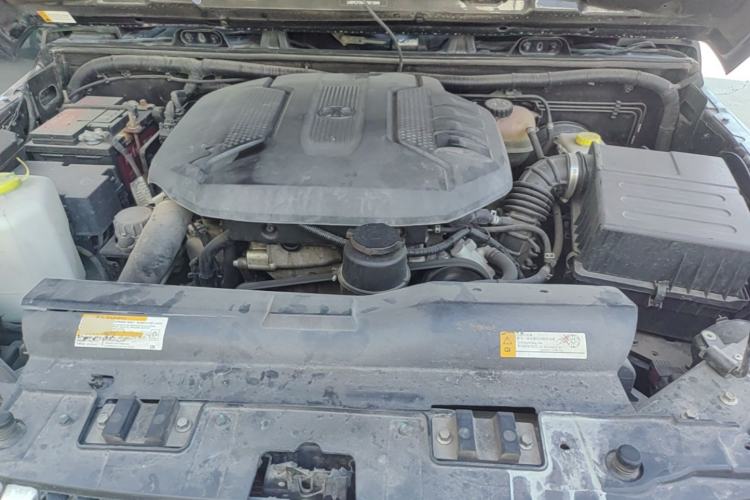 Used BAIC Off-Road BJ40 2016 40L 2.3T Automatic All-Wheel Drive Premium Edition Engine Bay