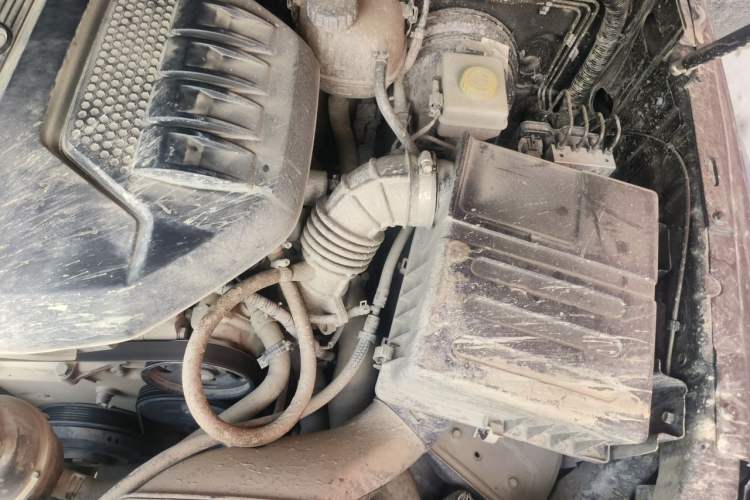 Used BAIC Off-Road BJ40 2016 40L 2.3T Automatic All-Wheel Drive Premium Edition Engine Bay Left