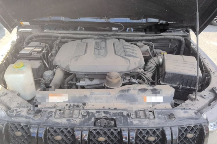 Used BAIC Off-Road BJ40 2016 40L 2.3T Automatic All-Wheel Drive Premium Edition Engine Bay
