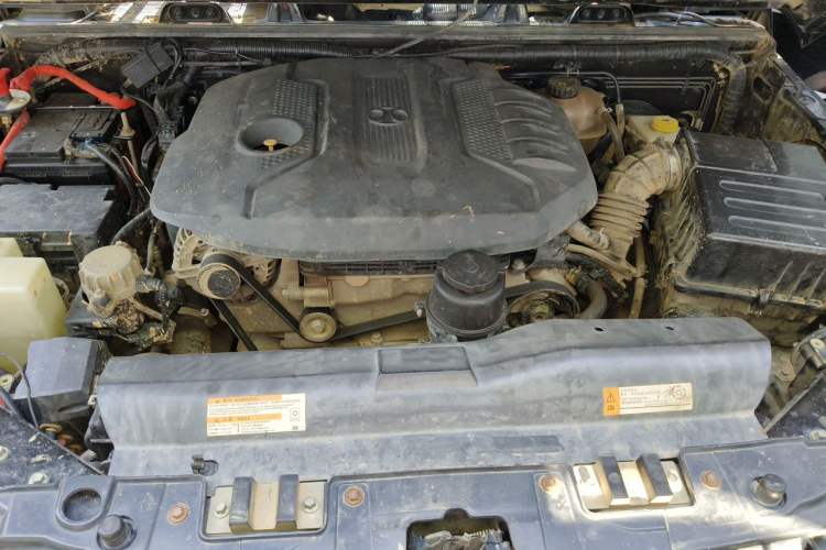 Used BAIC Off-Road BJ40 2016 40L 2.3T Automatic All-Wheel Drive Premium Edition Engine Bay