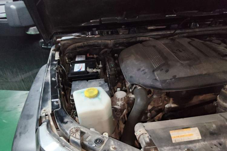 Used BAIC Off-Road BJ40 2016 40L 2.3T Automatic All-Wheel Drive Premium Edition Engine Bay Right