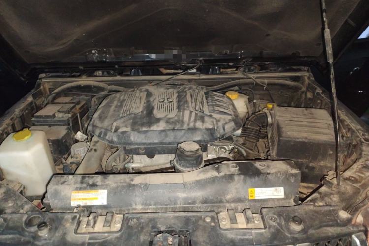 Used BAIC Off-Road BJ40 2016 40L 2.3T Automatic All-Wheel Drive Premium Edition Engine Bay