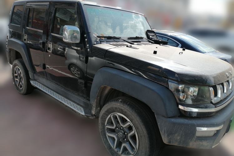 Used BAIC Off-Road BJ40 2016 40L 2.3T Automatic All-Wheel Drive Premium Edition Exterior 2