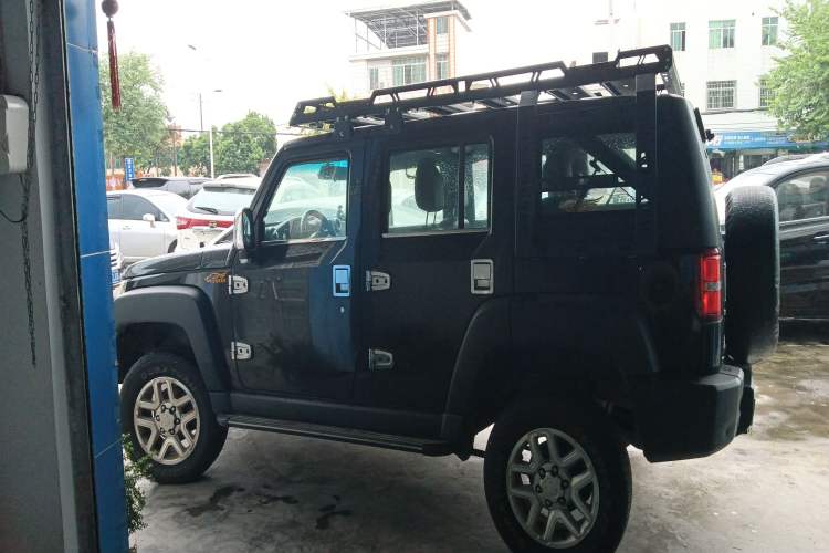 Used BAIC Off-Road BJ40 2016 40L 2.3T Automatic Two-Wheel Drive Prestige Edition Exterior 3