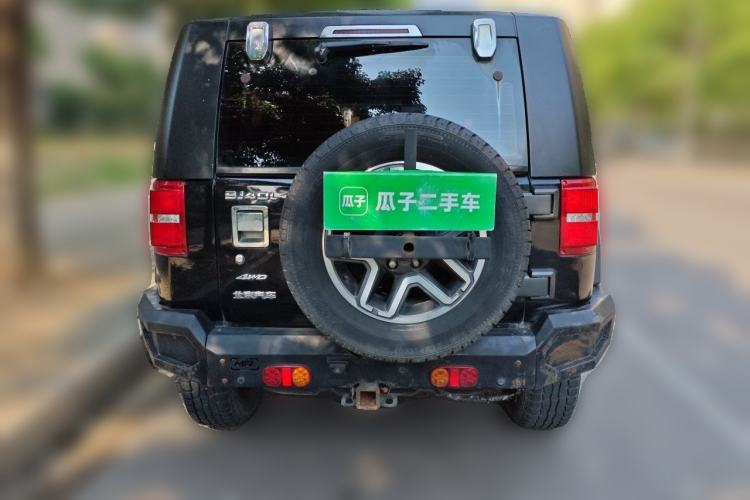 Used BAIC Off-Road BJ40 2016 40L 2.3T Automatic All-Wheel Drive Premium Edition Exterior 4