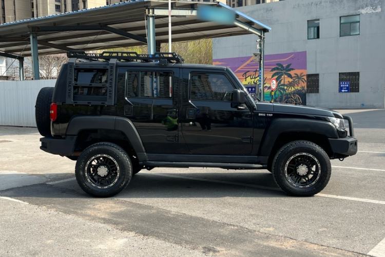 Used BAIC Off-Road BJ40 2016 40L 2.3T Automatic All-Wheel Drive Premium Edition Exterior 6
