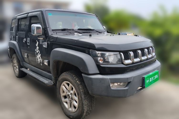 Used BAIC Off-Road BJ40 2016 40L 2.0T Manual All-Wheel Drive Prestige Edition Front Right 45 Deg