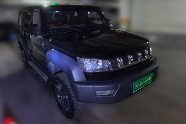 Used BAIC Off-Road BJ40 2016 40L 2.3T Automatic All-Wheel Drive Premium Edition Front Right 45 Deg