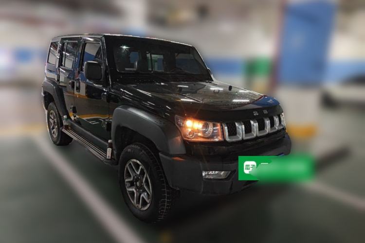Used BAIC Off-Road BJ40 2016 40L 2.3T Automatic All-Wheel Drive Premium Edition Front Right 45 Deg