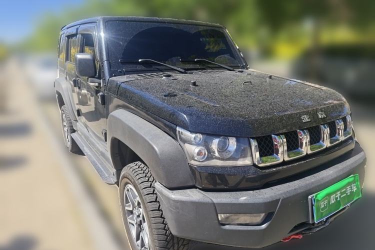 Used BAIC Off-Road BJ40 2016 40L 2.3T Automatic All-Wheel Drive Premium Edition Front Right 45 Deg