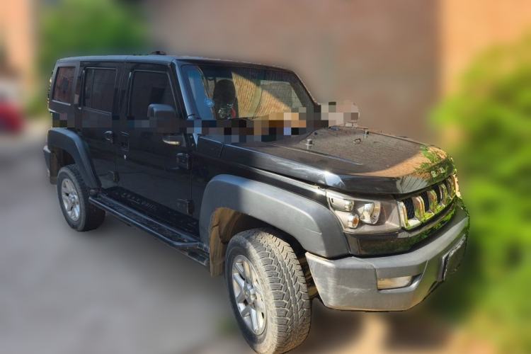 Used BAIC Off-Road BJ40 2016 2.0T Manual Two-Wheel Drive Prestige Edition Front Right 45 Deg
