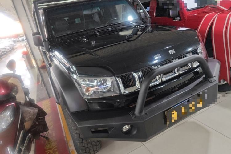 Used BAIC Off-Road BJ40 2016 40L 2.3T Automatic All-Wheel Drive Premium Edition Front Right 45 Deg