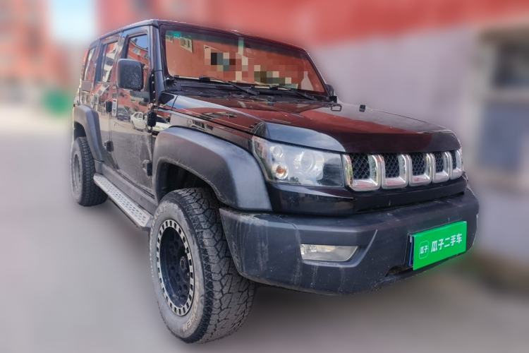 Used BAIC Off-Road BJ40 2016 40L 2.3T Automatic All-Wheel Drive Premium Edition Front Right 45 Deg