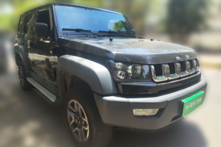 Used BAIC Off-Road BJ40 2016 40L 2.3T Automatic All-Wheel Drive Premium Edition Front Right 45 Deg