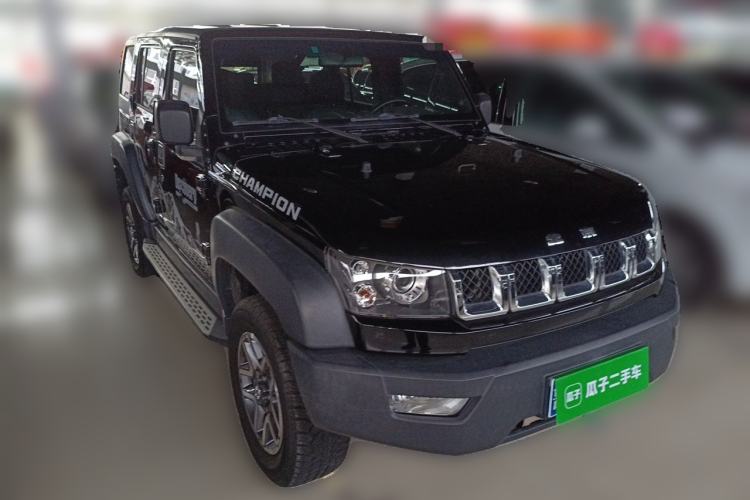 Used BAIC Off-Road BJ40 2016 40L 2.3T Automatic All-Wheel Drive Premium Edition Front Right 45 Deg
