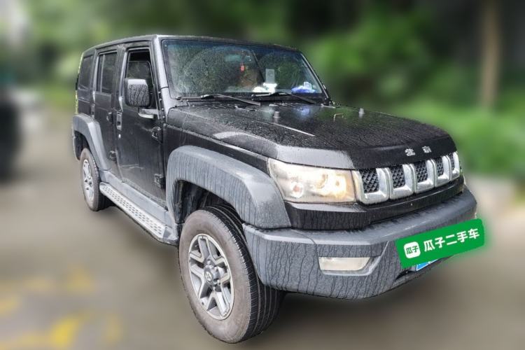 Used BAIC Off-Road BJ40 2016 40L 2.3T Automatic All-Wheel Drive Premium Edition Front Right 45 Deg