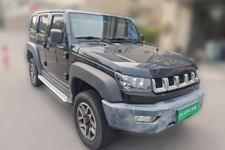 Used BAIC Off-Road BJ40 2016 40L 2.3T Automatic All-Wheel Drive Premium Edition Front Right 45 Deg