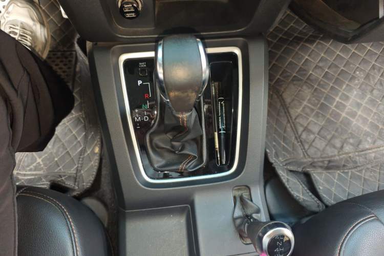 Used BAIC Off-Road BJ40 2016 40L 2.3T Automatic All-Wheel Drive Premium Edition Gear Lever