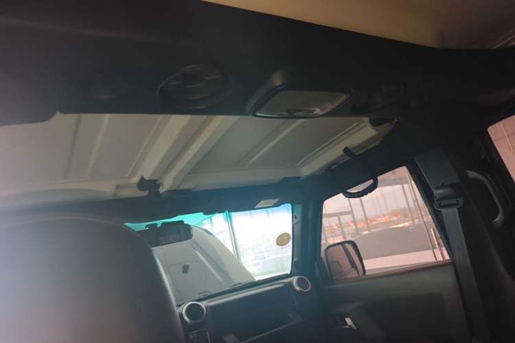 Used BAIC Off-Road BJ40 2016 40L 2.3T Automatic All-Wheel Drive Premium Edition Headliner