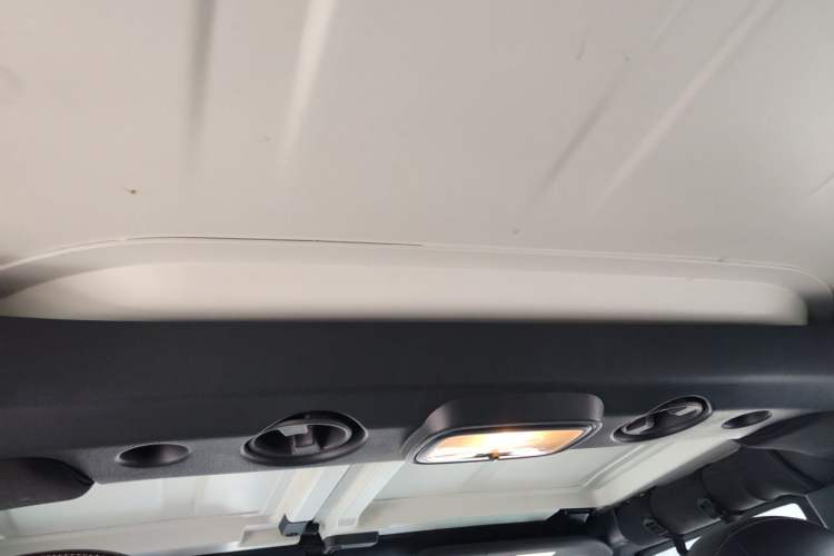 Used BAIC Off-Road BJ40 2016 2.3T Automatic Four-Wheel Drive Premium Edition Headliner