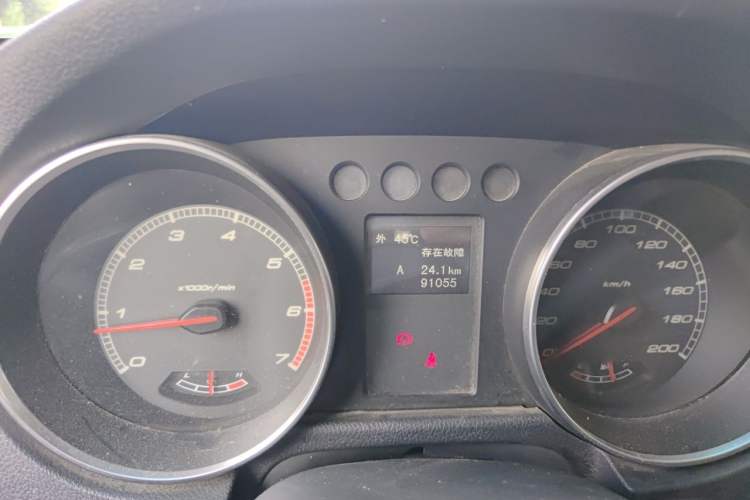 Used BAIC Off-Road BJ40 2016 40L 2.0T Manual All-Wheel Drive Prestige Edition Instrument Cluster