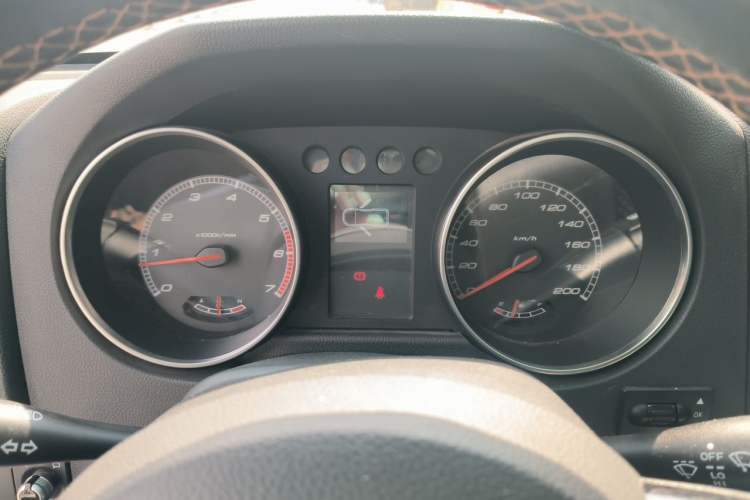 Used BAIC Off-Road BJ40 2016 40L 2.3T Automatic All-Wheel Drive Premium Edition Instrument Cluster