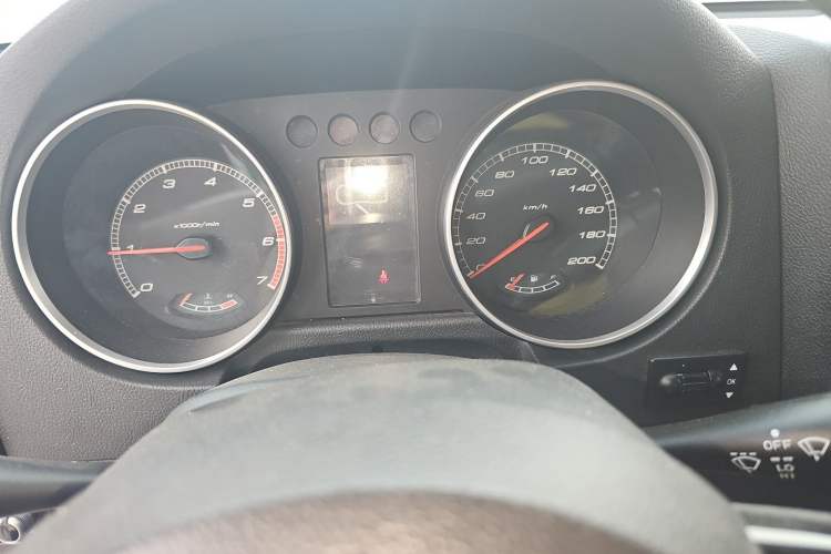 Used BAIC Off-Road BJ40 2016 40L 2.3T Automatic All-Wheel Drive Premium Edition Instrument Cluster