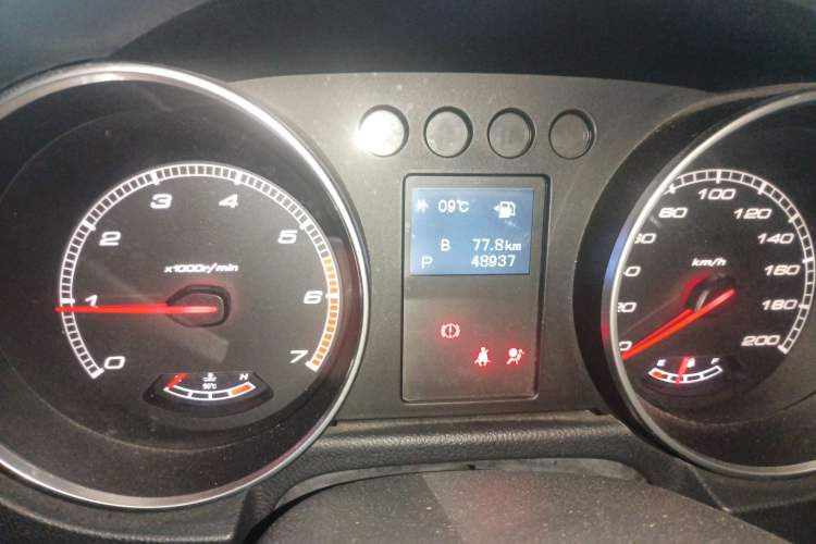 Used BAIC Off-Road BJ40 2016 40L 2.3T Automatic Two-Wheel Drive Prestige Edition Instrument Cluster