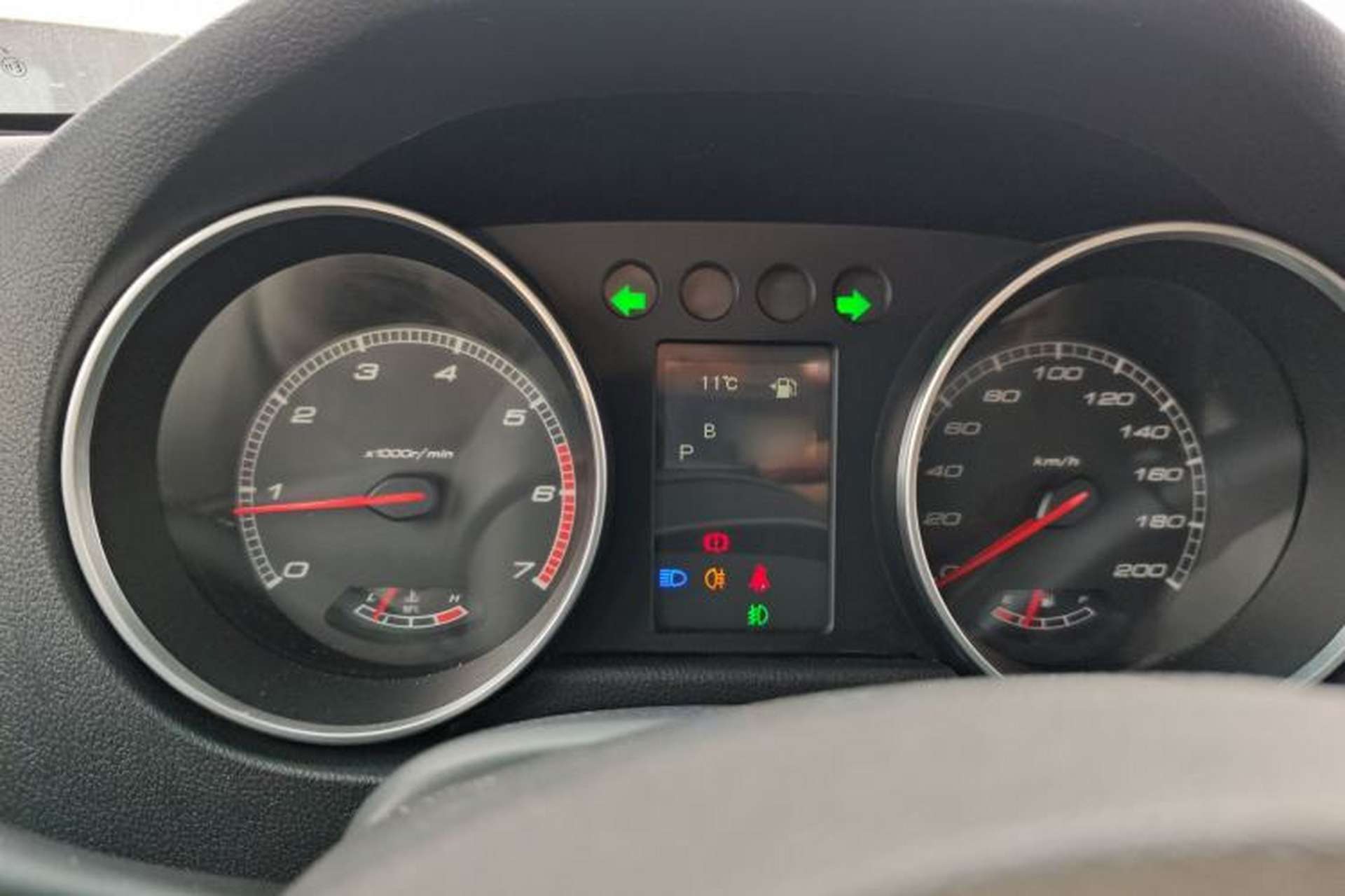 Used BAIC Off-Road BJ40 2016 2.3T Automatic Four-Wheel Drive Premium Edition Instrument Cluster