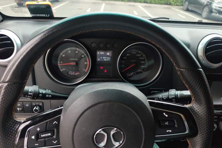 Used BAIC Off-Road BJ40 2016 40L 2.3T Automatic All-Wheel Drive Premium Edition Instrument Cluster