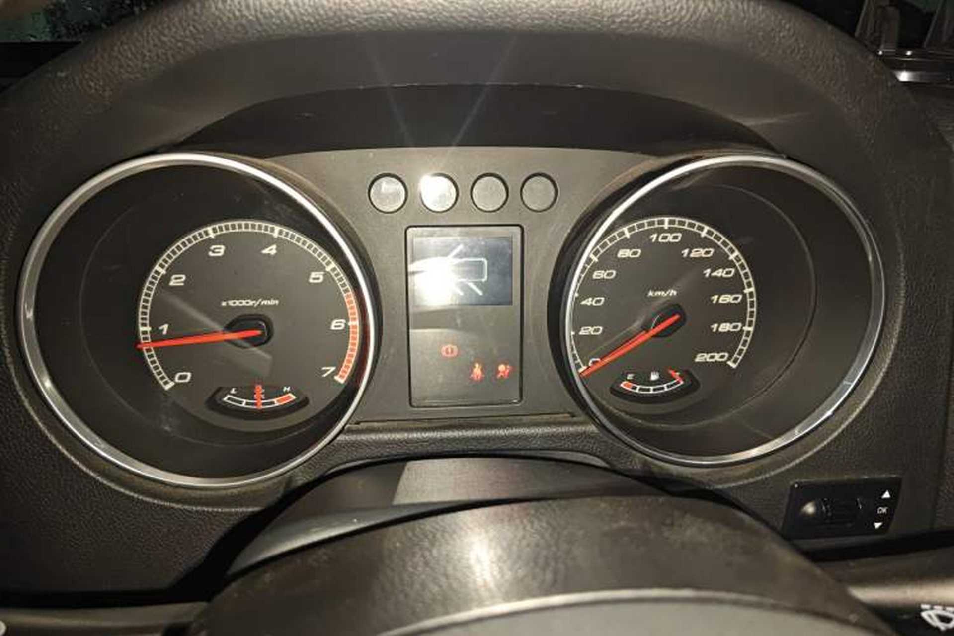 Used BAIC Off-Road BJ40 2016 40L 2.3T Automatic All-Wheel Drive Premium Edition Instrument Cluster