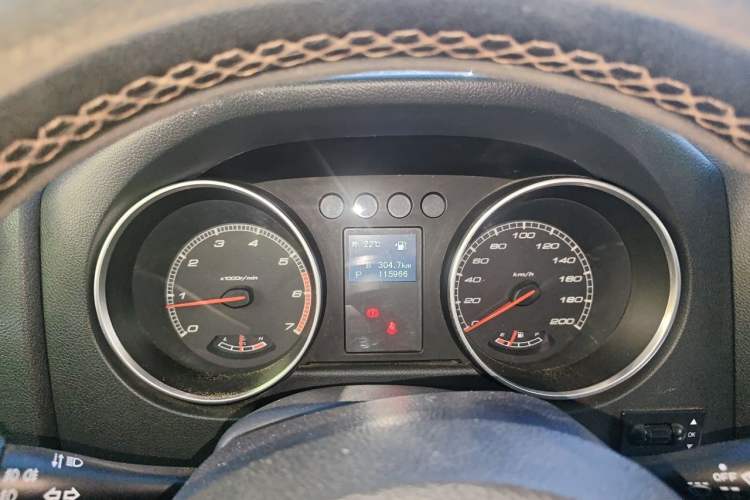 Used BAIC Off-Road BJ40 2016 40L 2.3T Automatic All-Wheel Drive Premium Edition Instrument Cluster