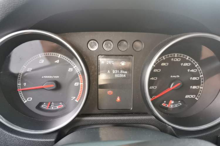 Used BAIC Off-Road BJ40 2016 40L 2.3T Automatic Two-Wheel Drive Prestige Edition Instrument Cluster