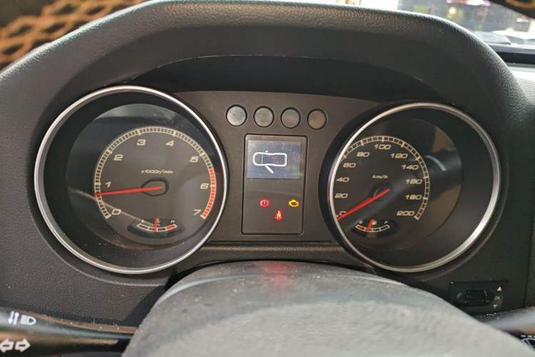 Used BAIC Off-Road BJ40 2016 40L 2.3T Automatic All-Wheel Drive Premium Edition Instrument Cluster